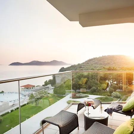 杜布罗夫尼克阳光花园酒店 酒店